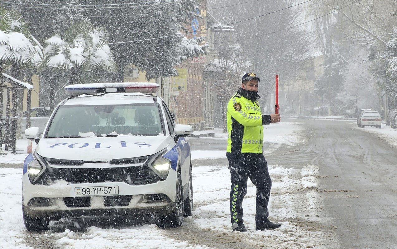 Sürücülərin NƏZƏRİNƏ: Axşam saatlarında yola çıxmayın! Sürücülərin NƏZƏRİNƏ: Axşam saatlarında yola çıxmayın!
