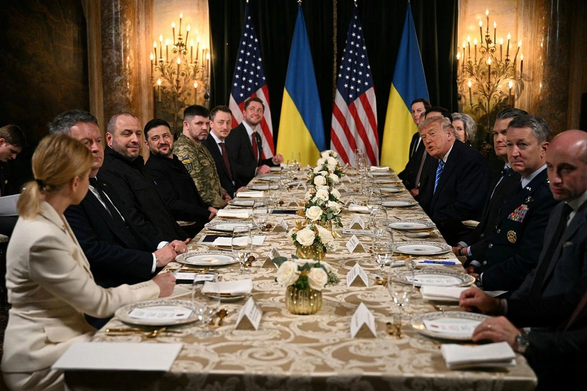 Tramp Zelenskini öz adını daşıyan torta qonaq edib Tramp Zelenskini öz adını daşıyan torta qonaq edib