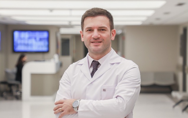 Müğənninin əməliyyatdan sonra bədəni çürüyür? – FOTO Müğənninin əməliyyatdan sonra bədəni çürüyür? – FOTO