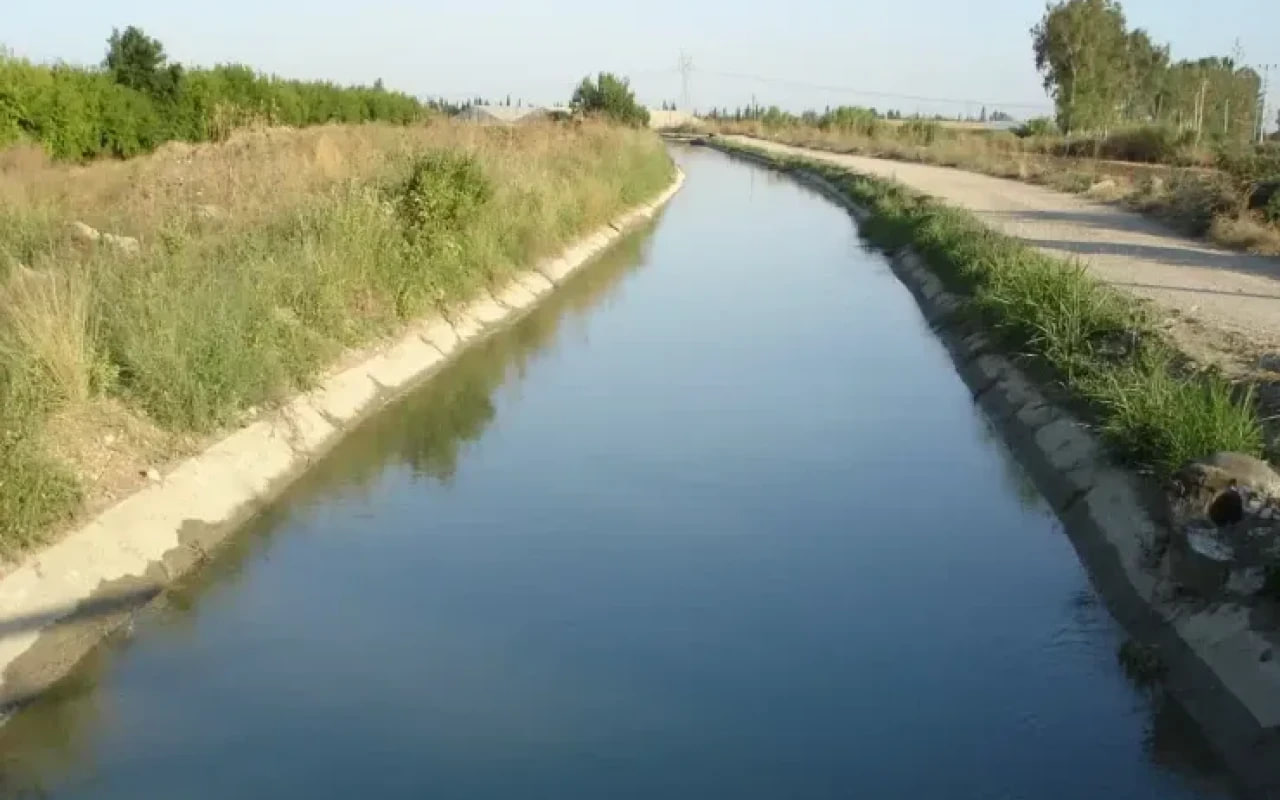 Su arxında kişi meyiti tapıldı