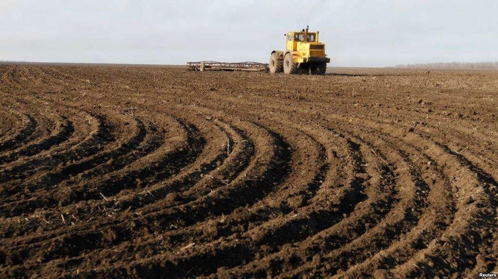 Həsənriz kəndində torpaqlar əkin üçün istifadəyə veriləcək Həsənriz kəndində torpaqlar əkin üçün istifadəyə veriləcək