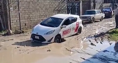 Zabratın KEÇİLMƏZ YOLLARI: "Qazıb, elə də qoyub gediblər" – VİDEO Zabratın KEÇİLMƏZ YOLLARI: "Qazıb, elə də qoyub gediblər" – VİDEO
