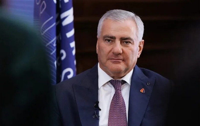 Paşinyanın düşməni olan biznesmen ev dustaqlığına BURAXILIR