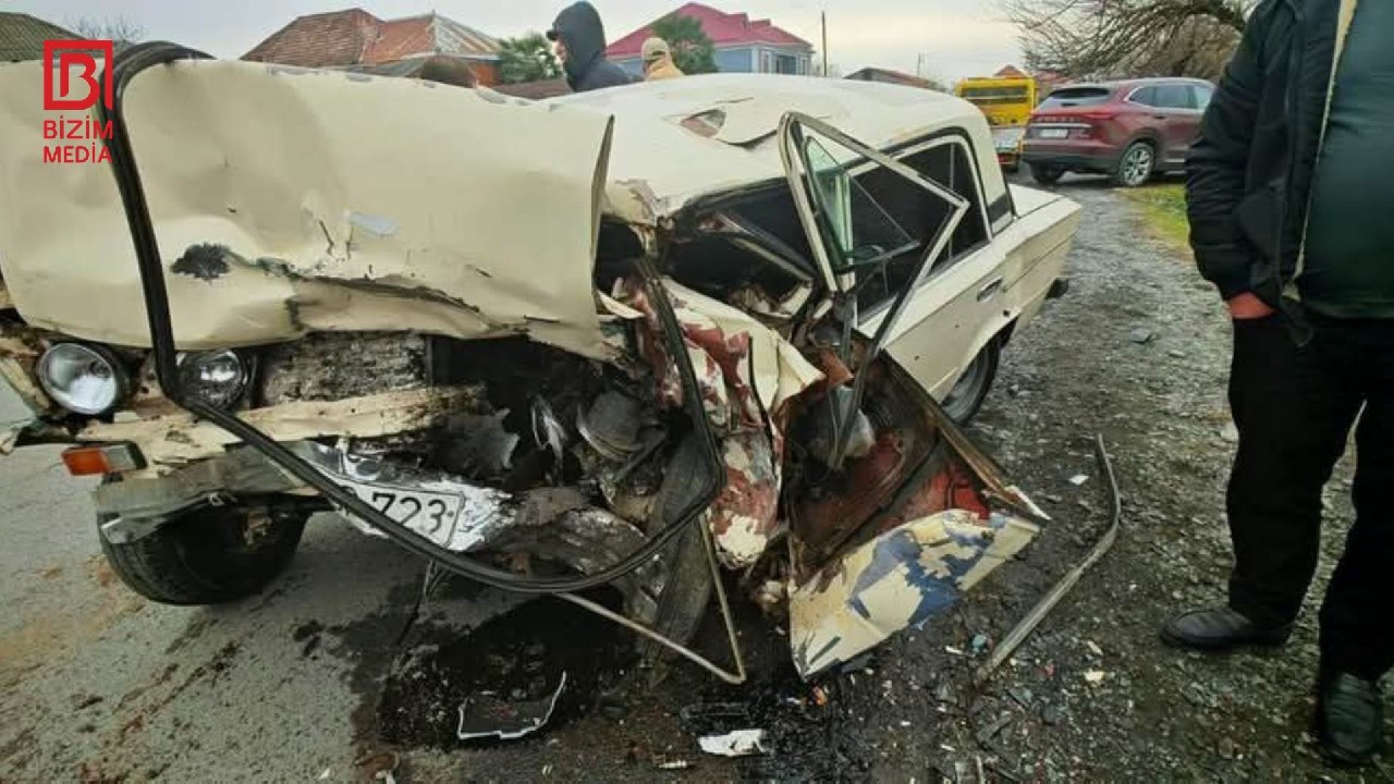 Zaqatalada AĞIR QƏZA – Yaralananlar var – FOTO Zaqatalada AĞIR QƏZA – Yaralananlar var – FOTO