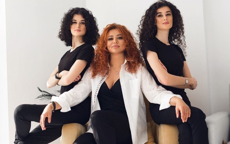 Həyat yoldaşı ilə arxiv fotosunu paylaşdı Həyat yoldaşı ilə arxiv fotosunu paylaşdı