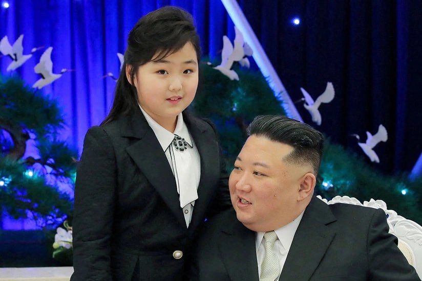 Kim Çen Inın qızı ilk dəfə anım mərasimində iştirak edib