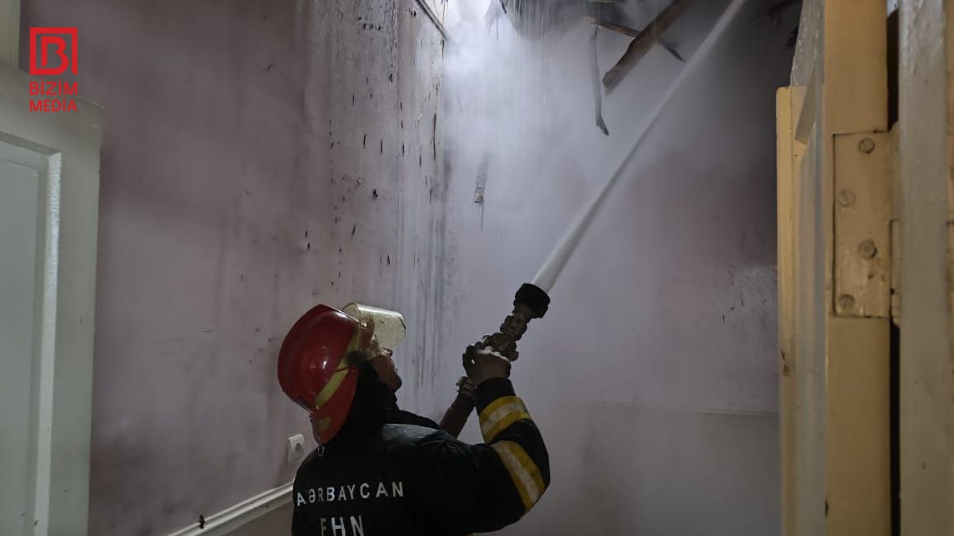 Gəncədə GÜCLÜ YANĞIN - FOTO/VİDEO Gəncədə GÜCLÜ YANĞIN - FOTO/VİDEO