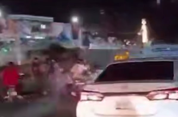 ABŞ Uqo Çavesin mavzoleyini belə dağıtdı – VİDEO ABŞ Uqo Çavesin mavzoleyini belə dağıtdı – VİDEO