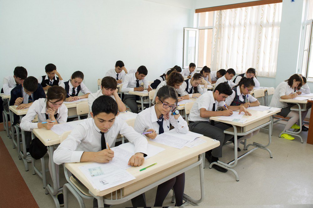 Məktəblərdə hüquqi biliklər niyə TƏDRİS olunmur? &ndash; MÜHÜM AÇIQLAMA