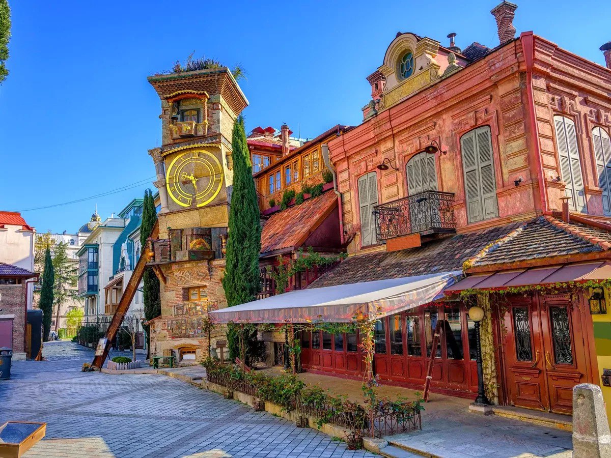 Gürcüstanda bəzi turizm obyektləri bağlanıb Gürcüstanda bəzi turizm obyektləri bağlanıb