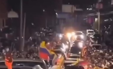 Karakas küçələrində sevinc - VİDEO Karakas küçələrində sevinc - VİDEO