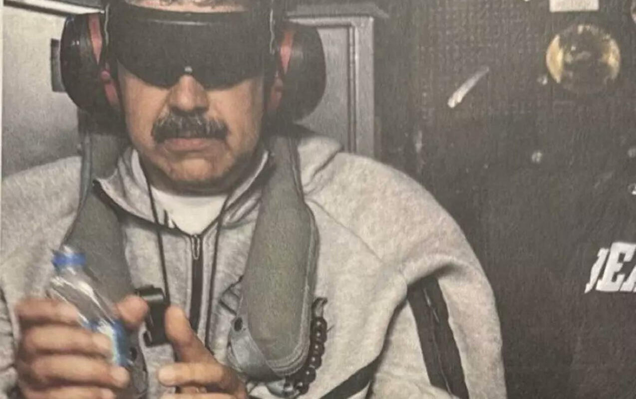 Maduronun tutulanda əynində olan idman geyiminin bütün ölçüləri satıldı - FOTO Maduronun tutulanda əynində olan idman geyiminin bütün ölçüləri satıldı - FOTO