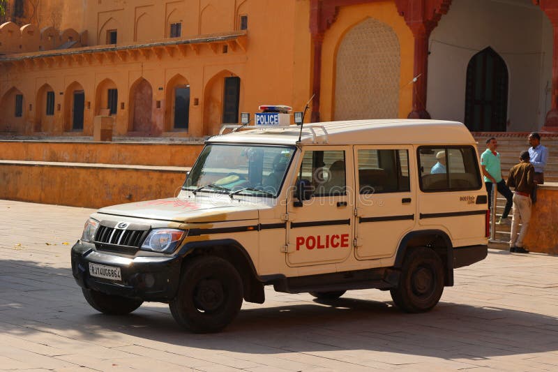 Qayınana müavinət üstündə gəlinini öldürtdü