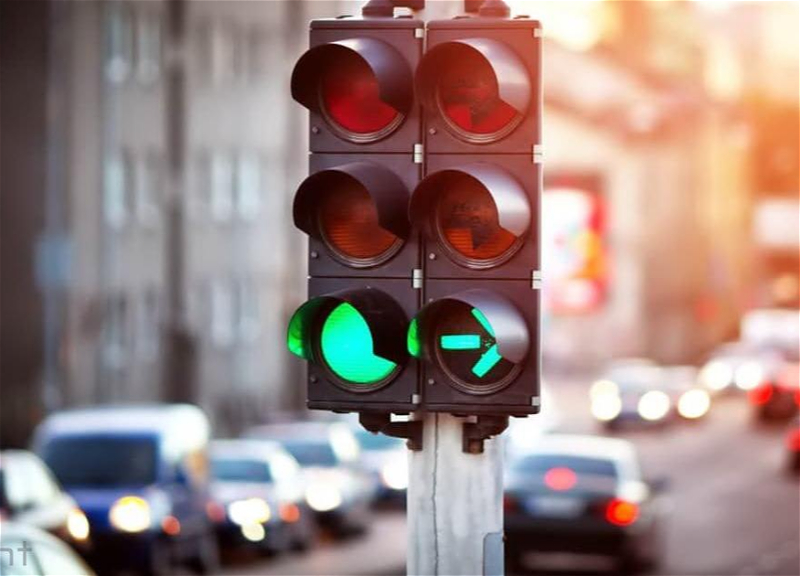 Bakının bu ərazilərində də yeni işıqforlar quraşdırıldı - FOTO