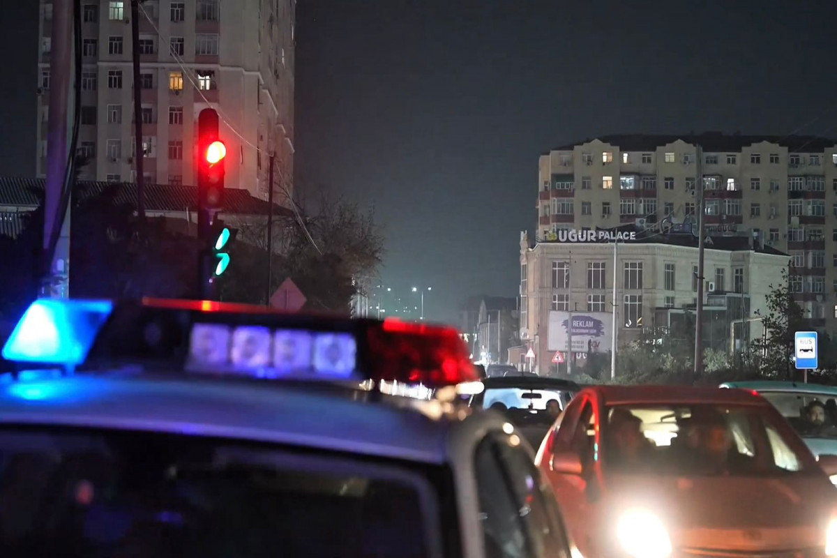 Polis əməliyyat keçirdi: 21 nəfər saxlanıldı, 26 cinayətin üstü açıldı - FOTO Polis əməliyyat keçirdi: 21 nəfər saxlanıldı, 26 cinayətin üstü açıldı - FOTO