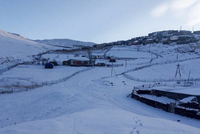 Bəzi yerlərə yağış, dağlıq ərazilərə qar yağır - FAKTİKİ HAVA Bəzi yerlərə yağış, dağlıq ərazilərə qar yağır - FAKTİKİ HAVA