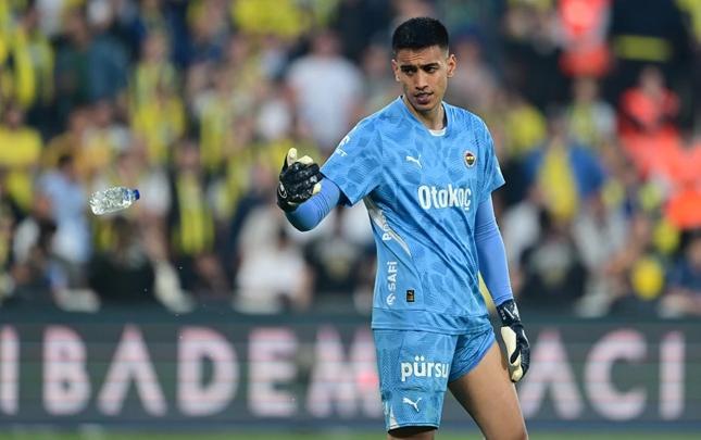 "Fənərbağça" qapıçısını icarəyə göndərdi