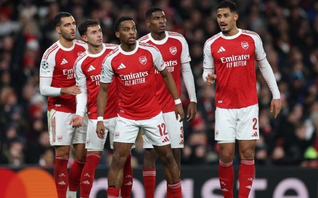 "Arsenal" 5 futbolçusu ilə müqaviləni UZADIR