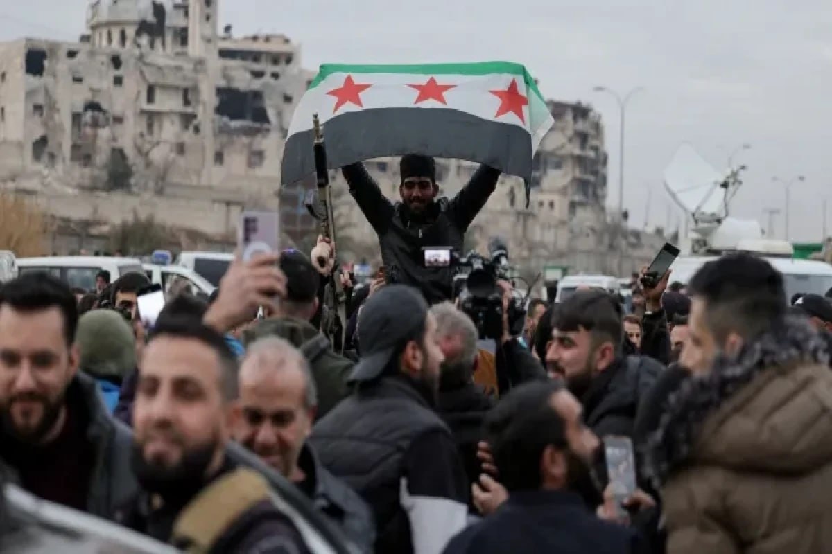 Kürdlərin son döyüşçüləri də Hələbi tərk etdi