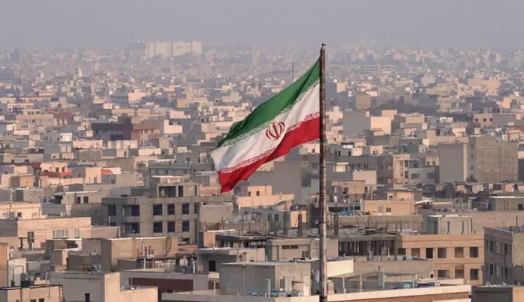 İranda ölənlərin sayı 500-ü keçdi: Etirazçılar geri çəkilmir - VİDEO