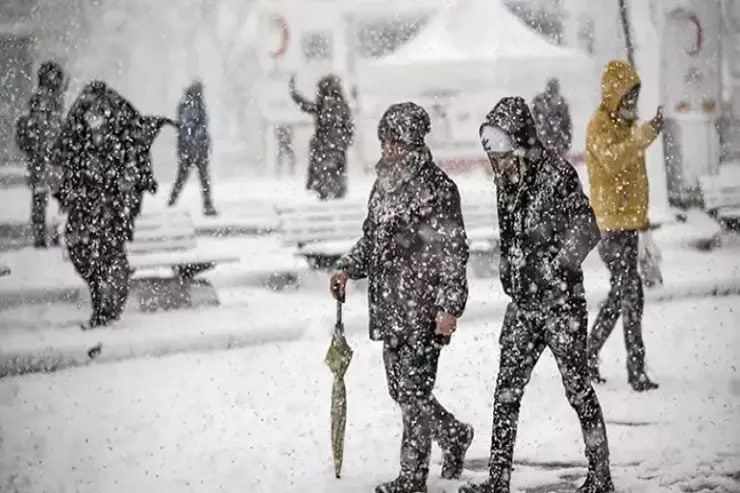 Güclü qar yağacaq, hava çox soyuyacaq, yollar buz bağlayacaq - XƏBƏRDARLIQ Güclü qar yağacaq, hava çox soyuyacaq, yollar buz bağlayacaq - XƏBƏRDARLIQ