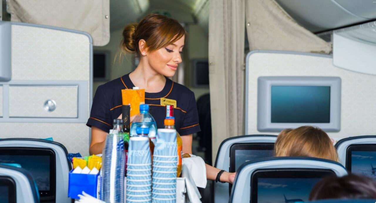 Təyyarədə çay içməyin, əllərinizi də YUMAYIN - Səbəb