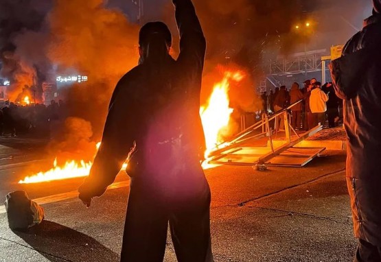 İranda etirazlarda 12 000 nəfər həlak olub &ndash; Qırğın əmrini şəxsən Xamenei verib?