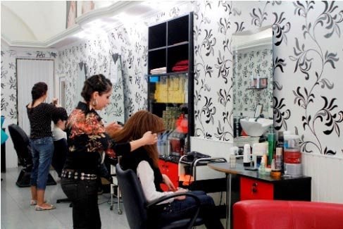 Müştərilərdən &ldquo;əlaltı&rdquo; pul ALANLAR - Gözəllik salonlarında ƏDV-nin geri alınmasına başlanılıb?