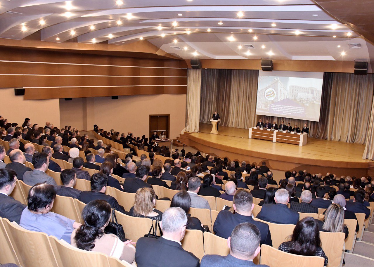 Ağdaşda 2025-ci ilin sosial-iqtisadi inkişafının yekunlarına həsr olunmuş hesabat yığıncağı keçirilib – FOTO Ağdaşda 2025-ci ilin sosial-iqtisadi inkişafının yekunlarına həsr olunmuş hesabat yığıncağı keçirilib – FOTO