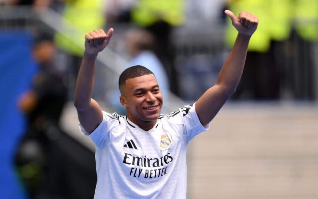 Mbappe zədəsini SAĞALTDI