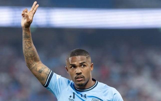 Duqlas Kostanın yeni klubu MƏLUM OLDU