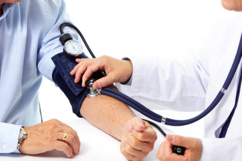 &ldquo;Ağ xalat sindromu&rdquo; - Həkim görəndə təzyiq niyə qalxır?