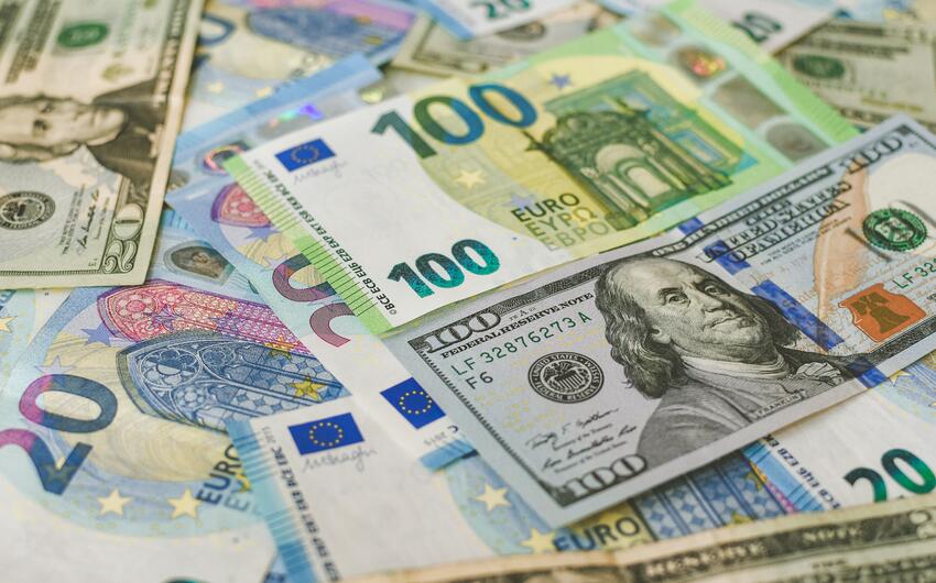 Avro bahalaşdı, rubl ucuzlaşdı &ndash; YENİ MƏZƏNNƏ