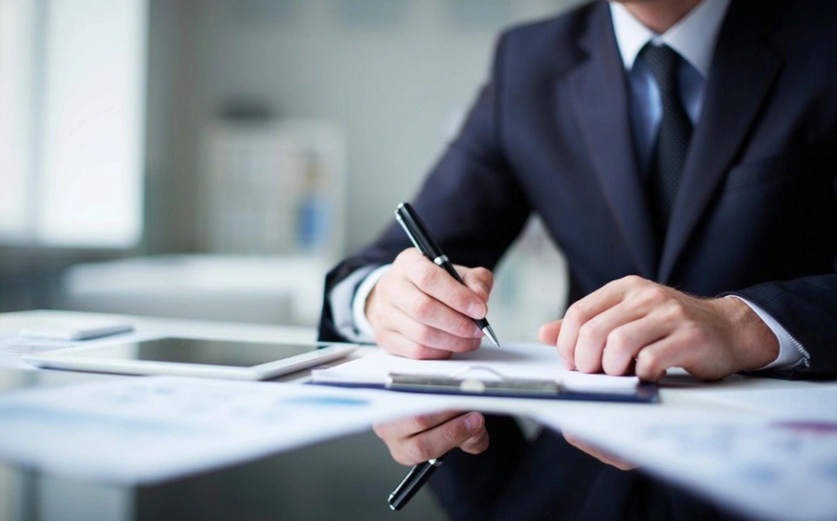 Onlar da icra məmurunun fəaliyyətini yoxlaya bilər - Qaydalar TƏSDİQLƏNDİ