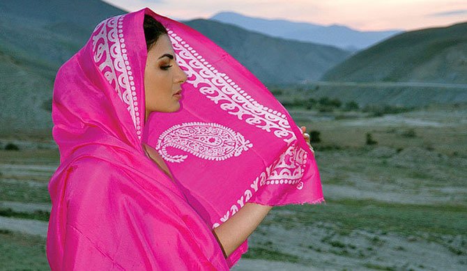 Qara baş örtükləri yerinə milli KƏLAĞAYIMIZ &ndash; Geyim mədəniyyəti və milli özünüdərkin HARMONİYASI