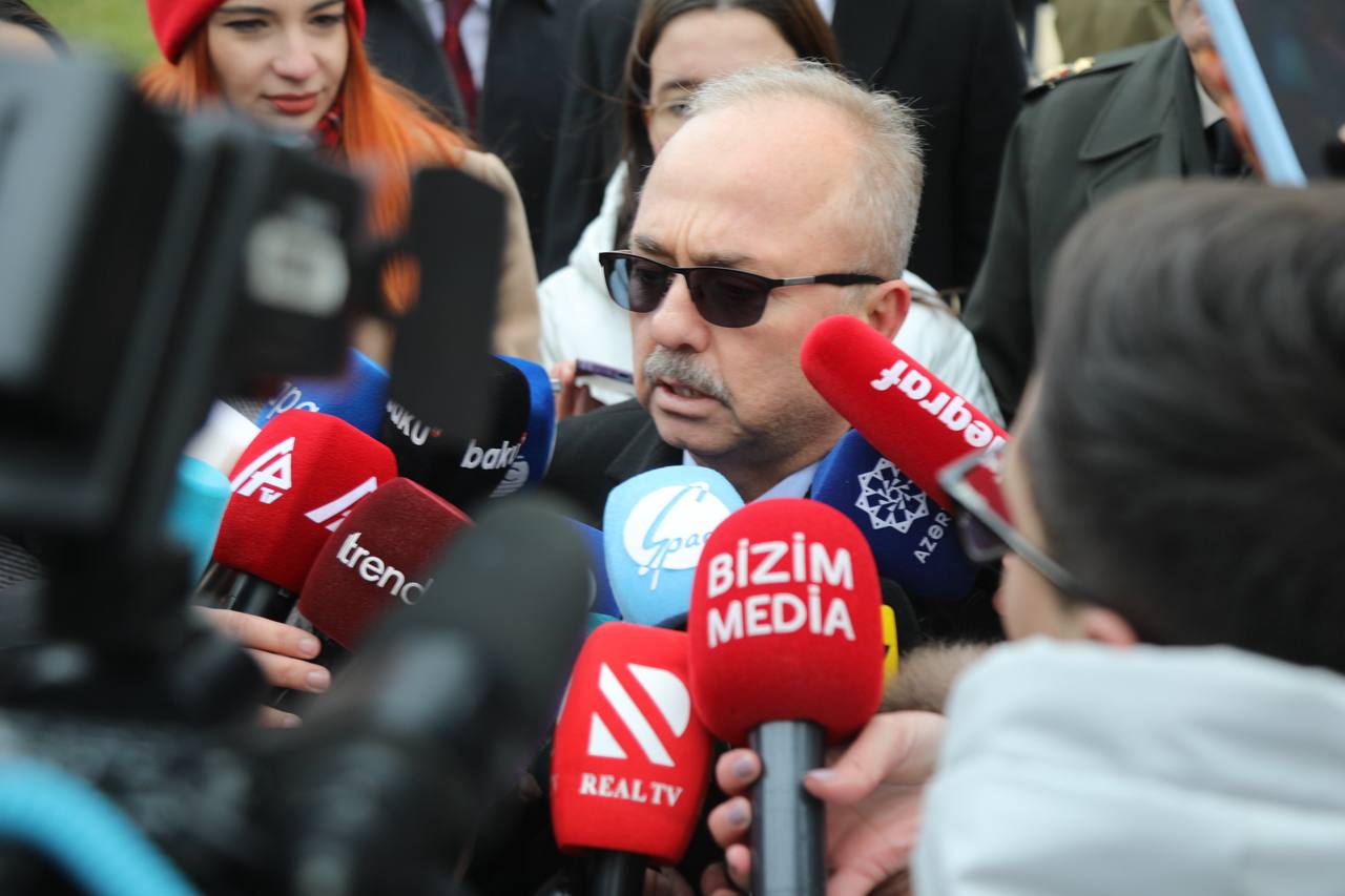 Birol Akgün: &ldquo;20 Yanvar şəhidlərinin ən böyük arzusu bu gün gerçəkləşib&rdquo;