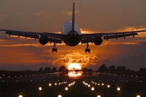 Bakıya uçan təyyarə aeroportdan qalxa bilmədi - PUA TƏHLÜKƏSİ