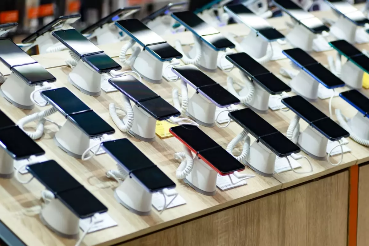 Nəhəng brend rəsmən bazardan çəkildi - Artıq telefon istehsal etməyəcəklər