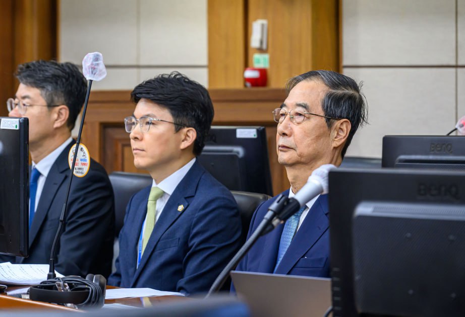 Cənubi Koreyanın sabiq Baş nazirinə 23 il həbs cəzası verildi