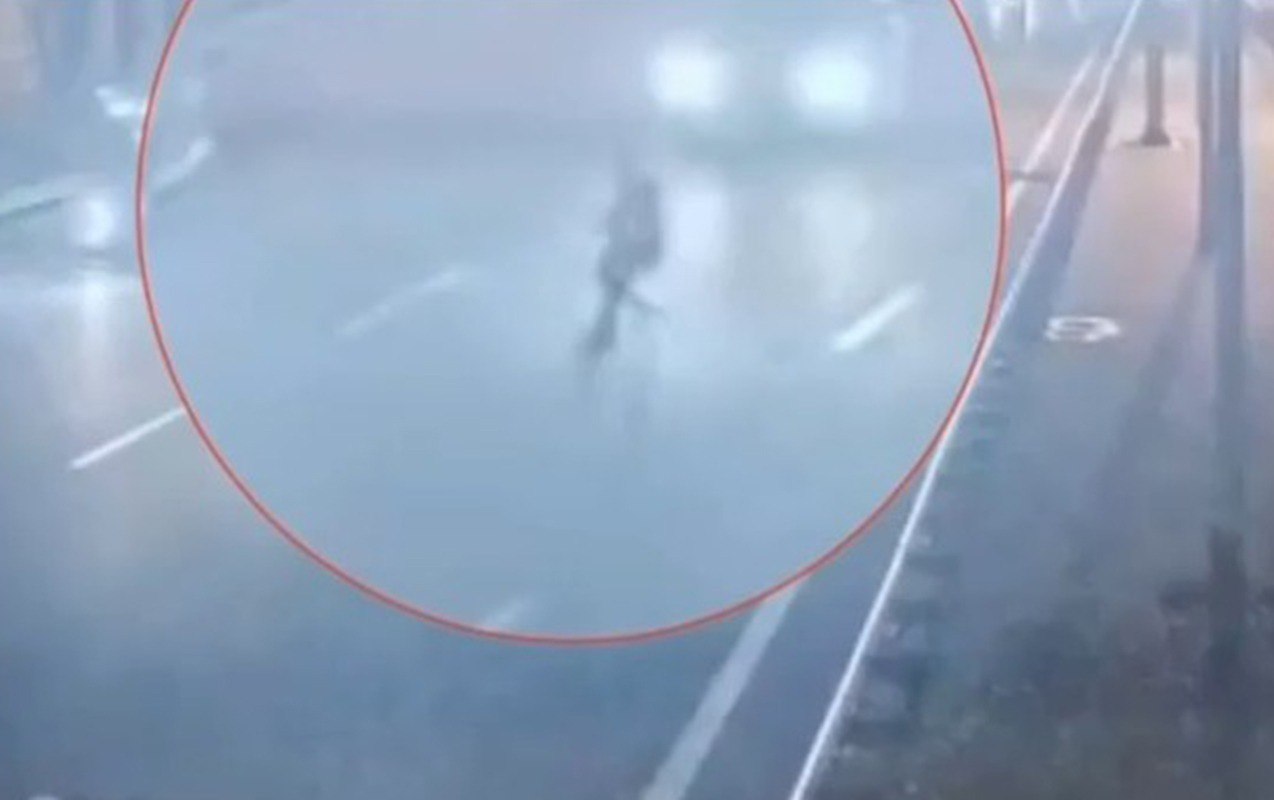 Bakıda dəhşətli QƏZA: Qadını maşın vurub öldürdü – ANBAAN VİDEO Bakıda dəhşətli QƏZA: Qadını maşın vurub öldürdü – ANBAAN VİDEO