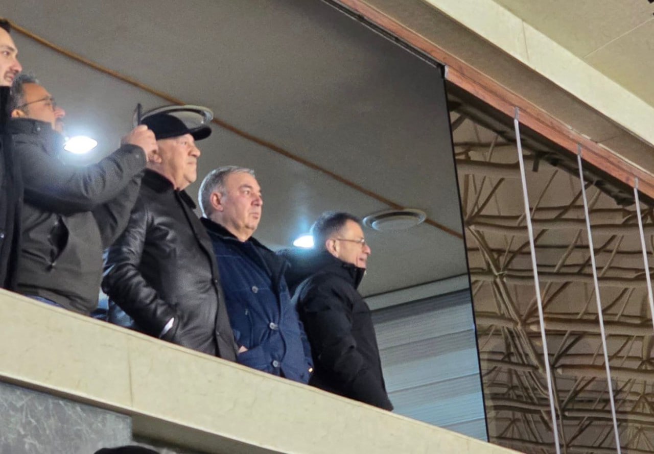 Fuad Ələsgərovla Mədət Quliyev 3-cü qola belə sevindilər - VİDEO Fuad Ələsgərovla Mədət Quliyev 3-cü qola belə sevindilər - VİDEO