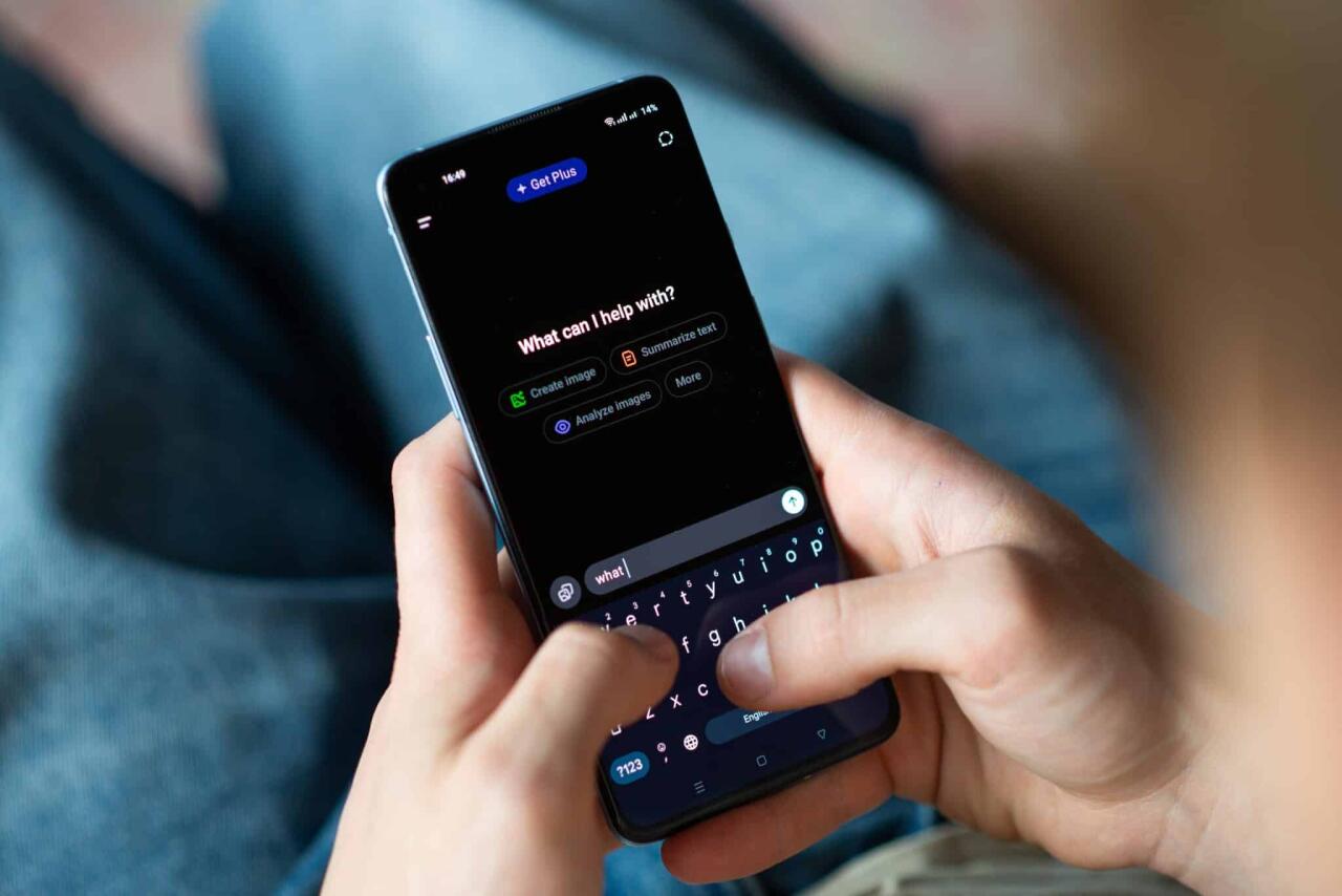 ChatGPT-də yetkinlik yaşına çatmayanlar üçün YENİ SİSTEM