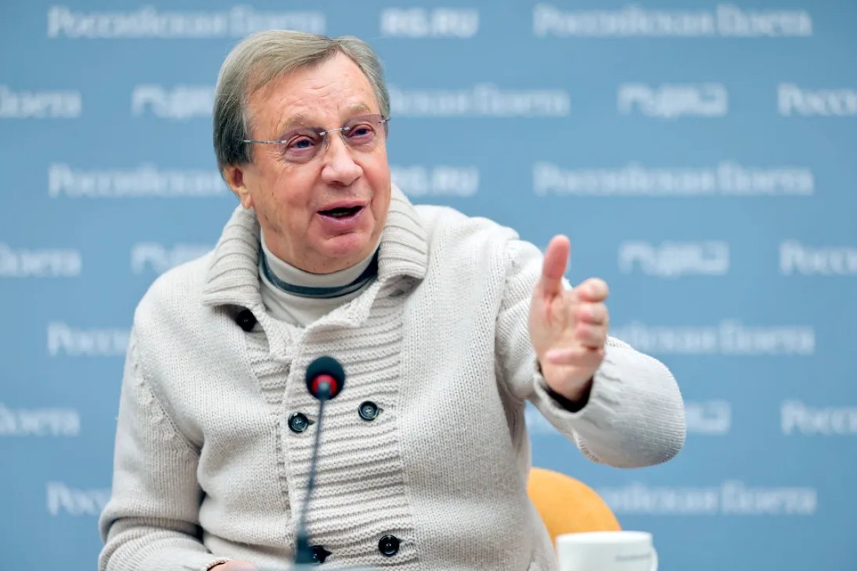 Yuri Semin: “Qurban Qurbanov “Qarabağ”da sadəcə uğur qazanmır, superuğurlu işləyir” Yuri Semin: “Qurban Qurbanov “Qarabağ”da sadəcə uğur qazanmır, superuğurlu işləyir”