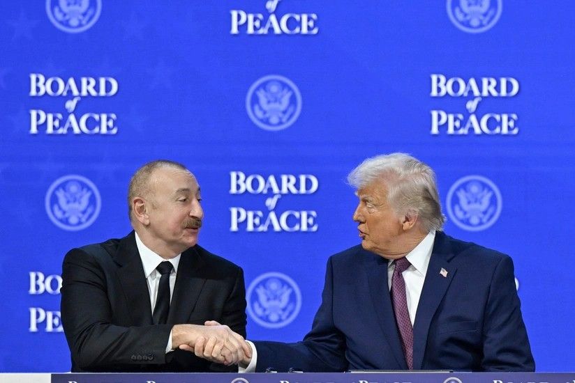 Prezident "Sülh Şurasının Nizamnaməsi"nin imzalanması mərasimindən VİDEOÇARX paylaşdı