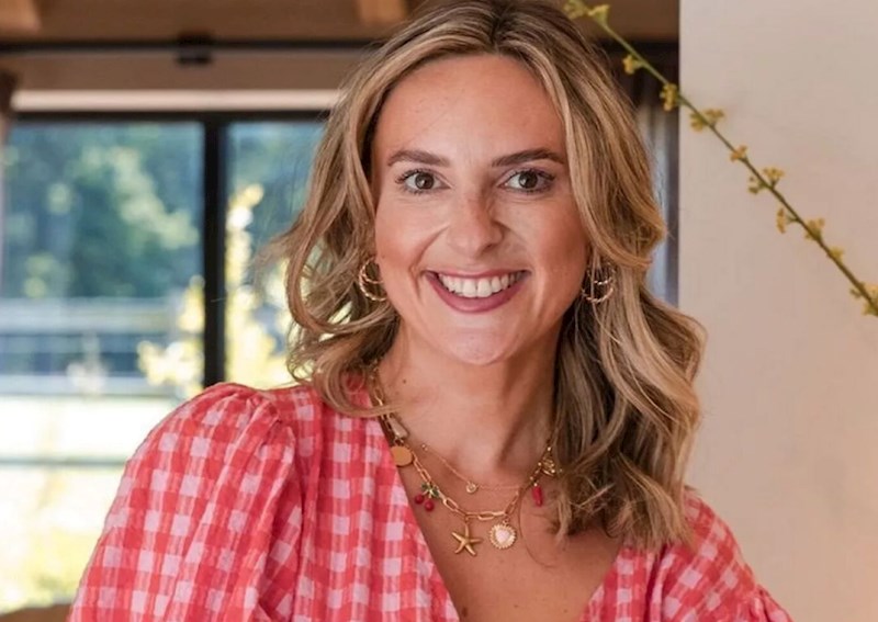 13 manata aldığı paltar, 1700 manata imiş 13 manata aldığı paltar, 1700 manata imiş