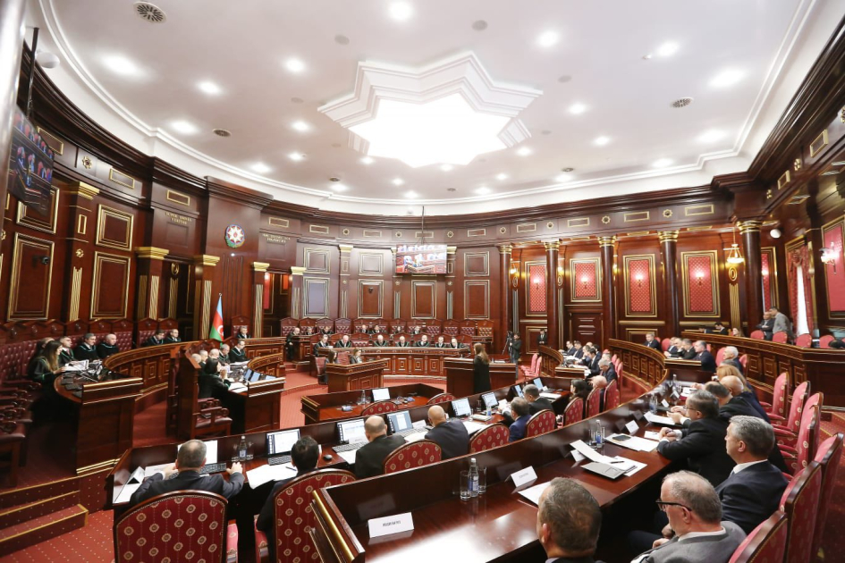 Ali Məhkəməyə daxil olan mülki işlərin sayında AZALMA OLUB - FOTO