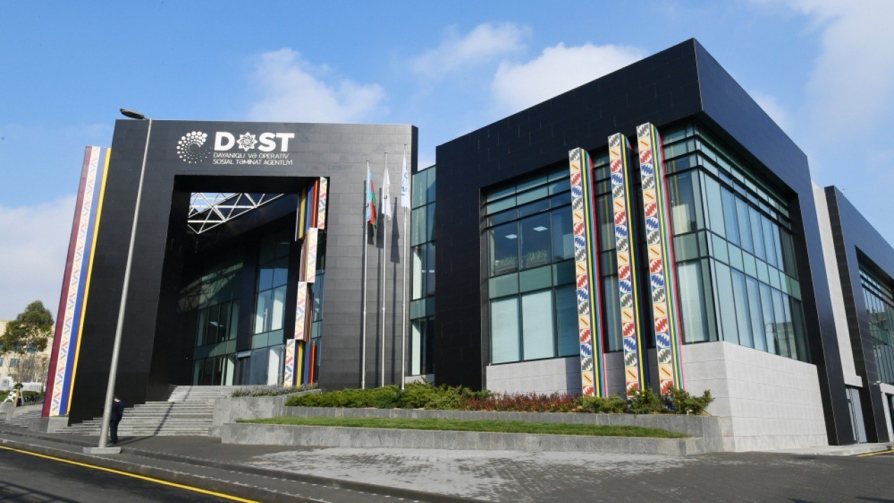 DOST mərkəzlərində 887 min vətəndaşa xidmət göstərilib DOST mərkəzlərində 887 min vətəndaşa xidmət göstərilib