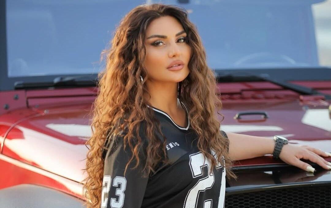 "2000 dollarlıq ətir və eynəklər alıram" "2000 dollarlıq ətir və eynəklər alıram"