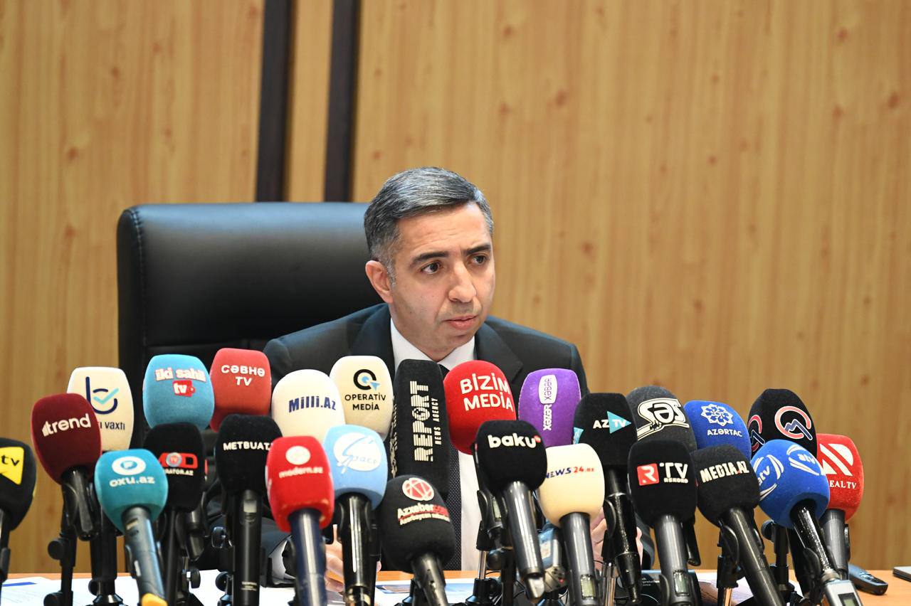 Qeyri-formal çalışanlar icbari tibbi sığortanı özləri ödəyəcək – Zaur Əliyev Qeyri-formal çalışanlar icbari tibbi sığortanı özləri ödəyəcək – Zaur Əliyev