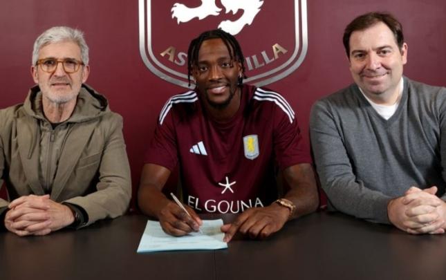 "Aston Villa" sabiq hücumçusunu TRANSFER ETDİ